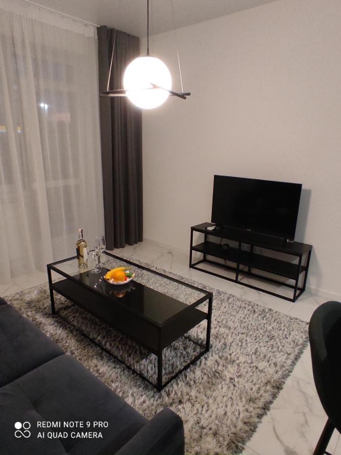 New Modern Apartment Ujgorod Dış mekan fotoğraf