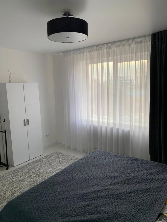New Modern Apartment Ujgorod Dış mekan fotoğraf