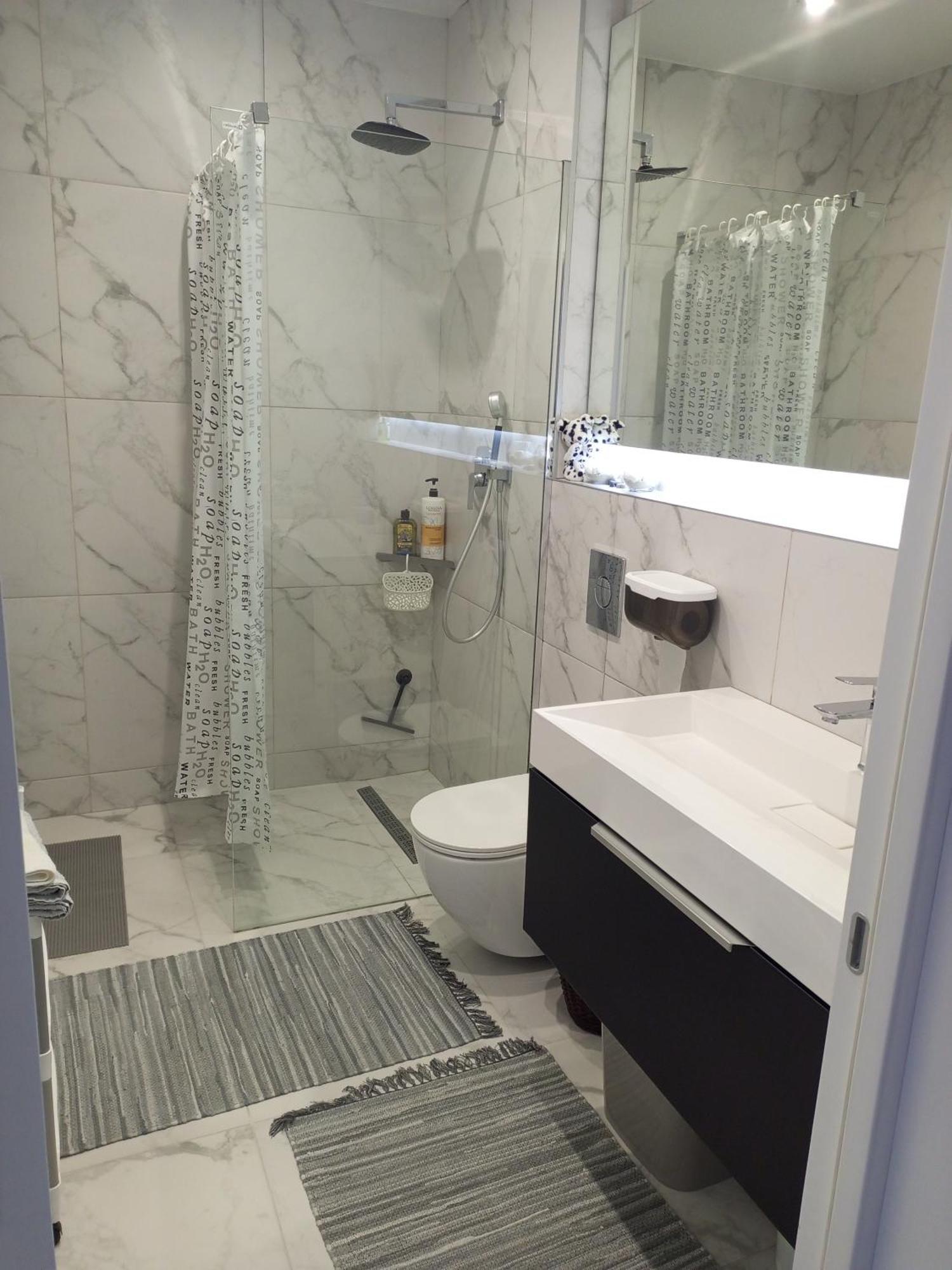 New Modern Apartment Ujgorod Dış mekan fotoğraf